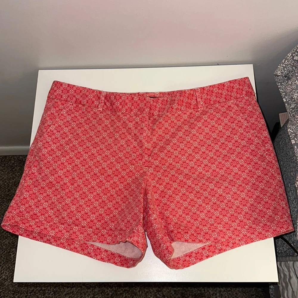 Land 'n Sea Shorts W Pockets - Picture 2 of 8